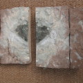 Der in Kalkstein eingeschlossene Meteorit Öst 65 ist in seiner Zusammensetzung einzigartig.