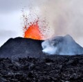 Ausbruch des Vulkans Sundhnúkur im Südwesten Islands 2024. 